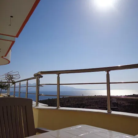 Apartment The Quiet Light At The Marina Bay Sarandë